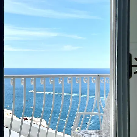 Adamante Positano