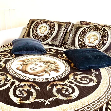 Adamante بيت للعطل