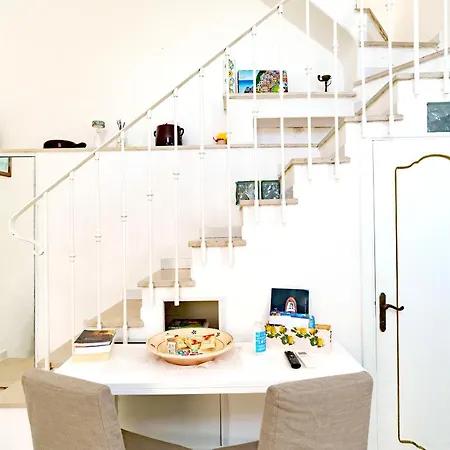 Adamante بيت للعطل *