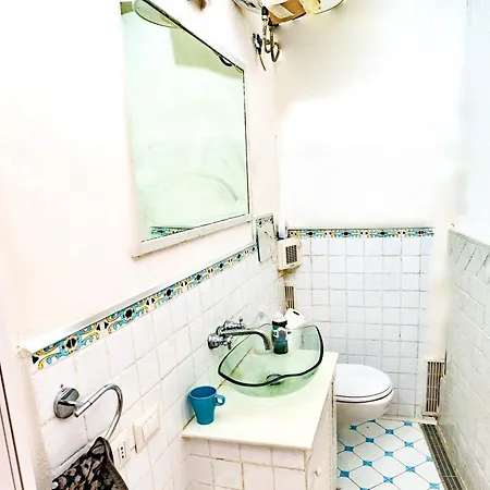 Adamante بوسيتانو