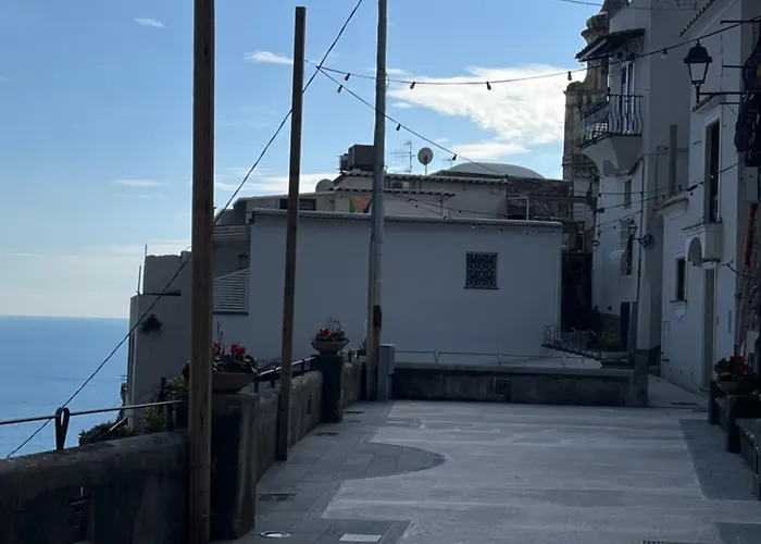 Adamante Ποζιτάνο