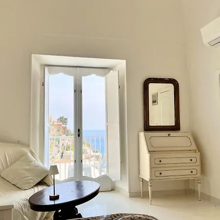 בית נופש Adamante פוזיטנו