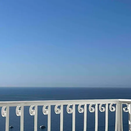 בית נופש Adamante *